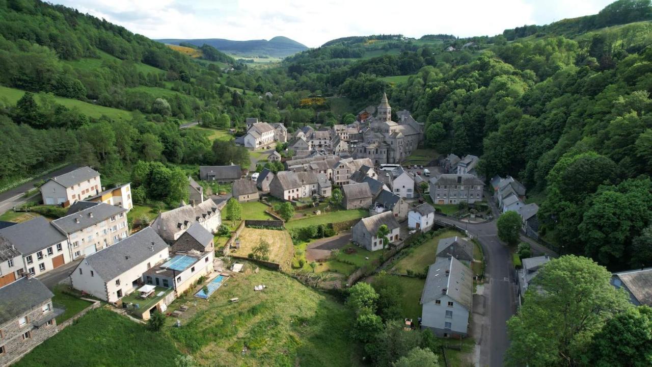 Tulipe, Appartement 5 Personnes, Entre Sancy Et Volcans D'Auvergne Orcival Kültér fotó